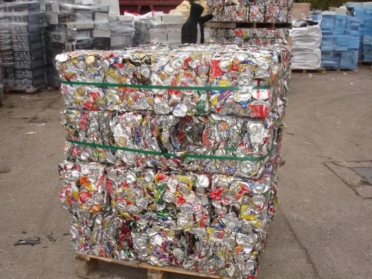 UBC Aluminum Scrap – Used aluminum beverage cans from UBC in various colors